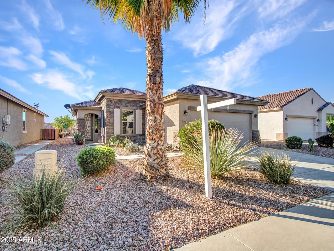 Property Slideshow image 1 of 35 | 22585 w moonlight path, Buckeye, AZ, 85326