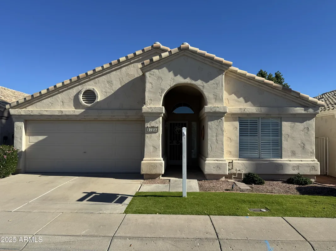 Property Slideshow image 1 of 41 | 17233 n winding trl, Surprise, AZ, 85374