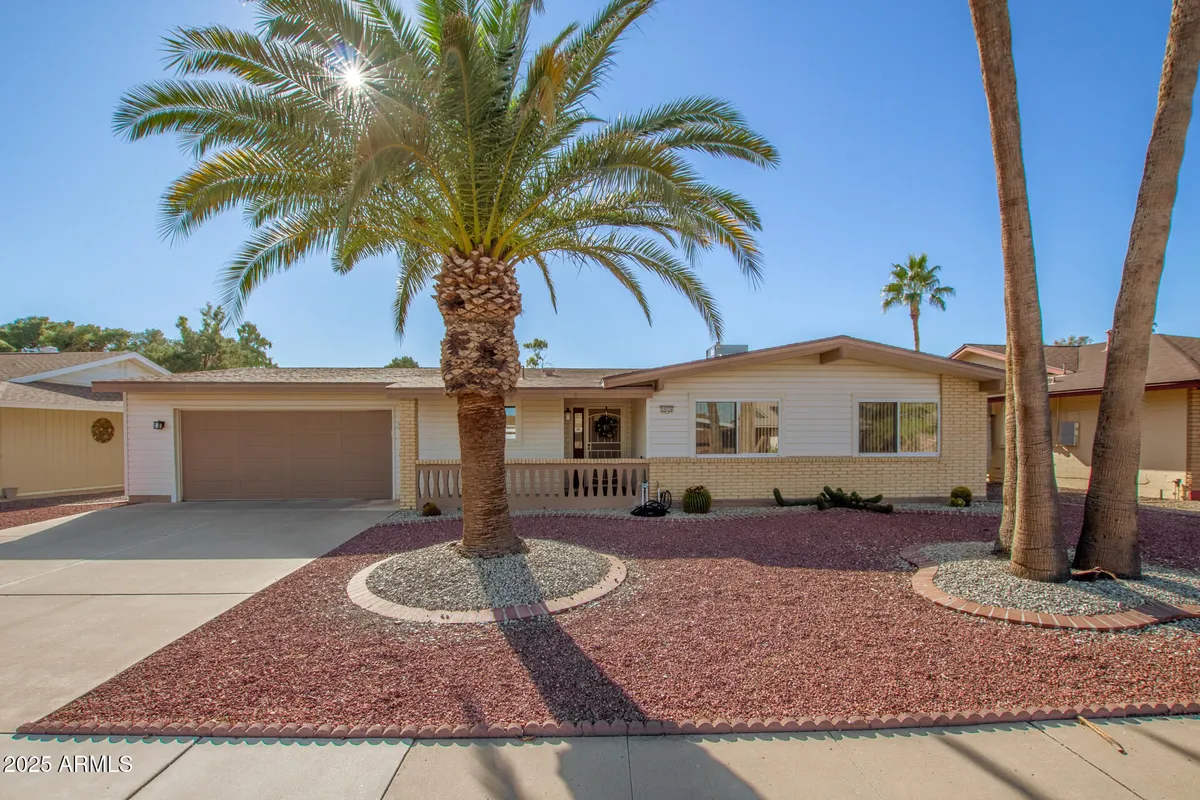 Property Slideshow image 1 of 26 | 10256 n 109th ave, Sun City, AZ, 85351