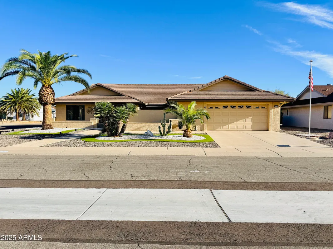 Property Slideshow image 1 of 40 | 14326 w yukon dr, Sun City West, AZ, 85375