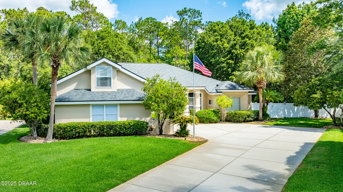 Property Slideshow image 1 of 55 | 4 creek bend way, Ormond Beach, FL, 32174