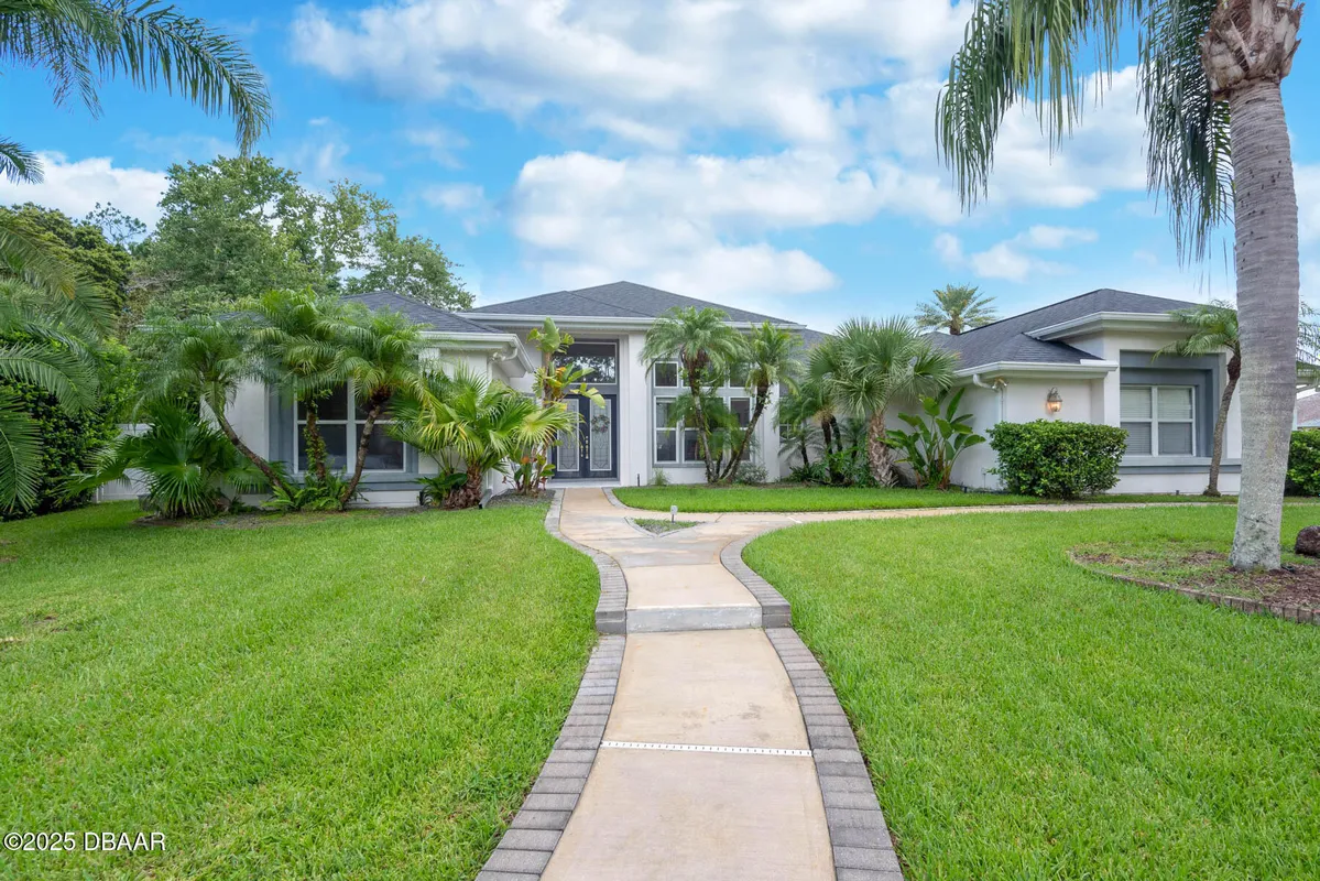 Property Slideshow image 1 of 87 | 2 creek bend way, Ormond Beach, FL, 32174