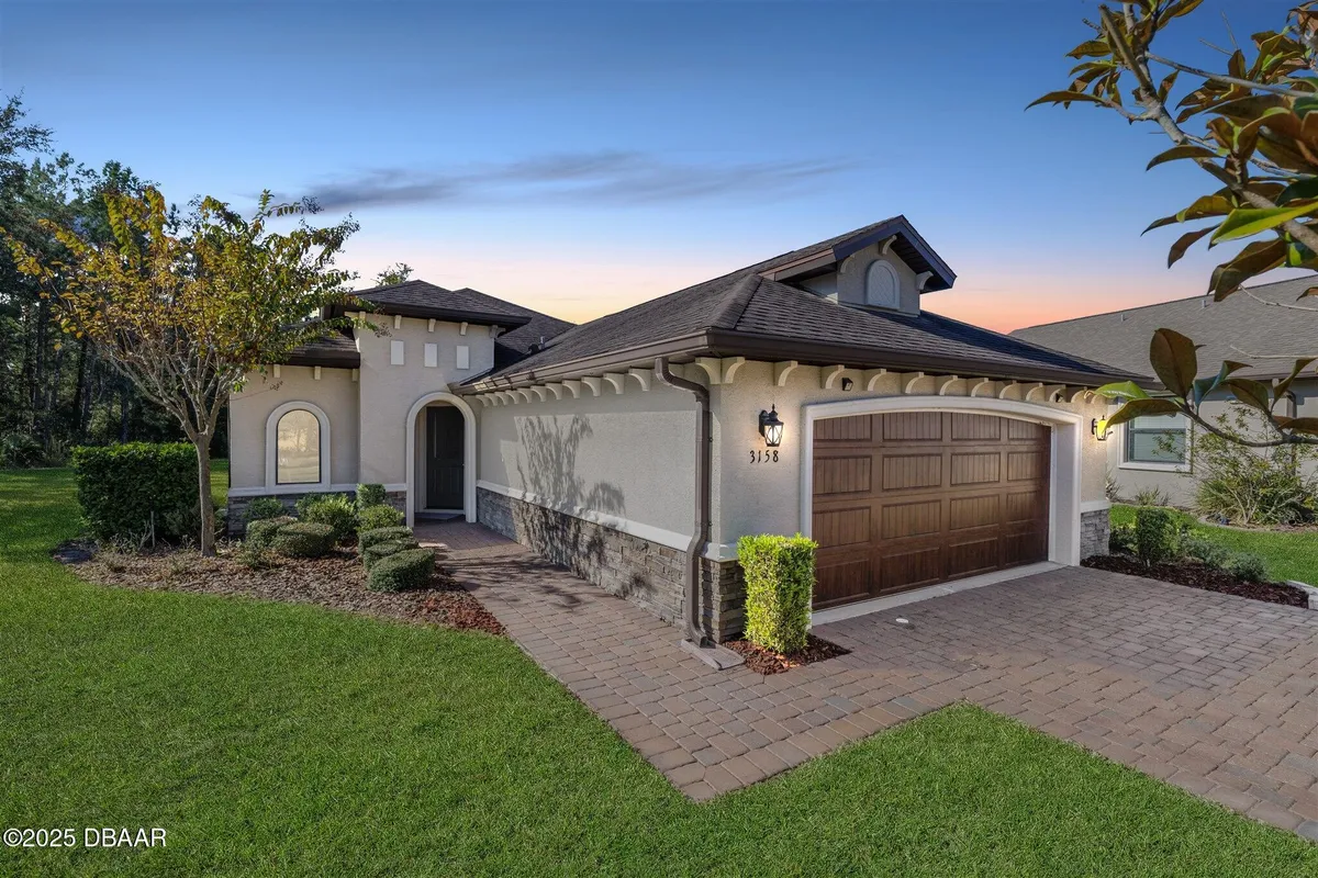 Property Slideshow image 1 of 38 | 3158 connemara dr, Ormond Beach, FL, 32174