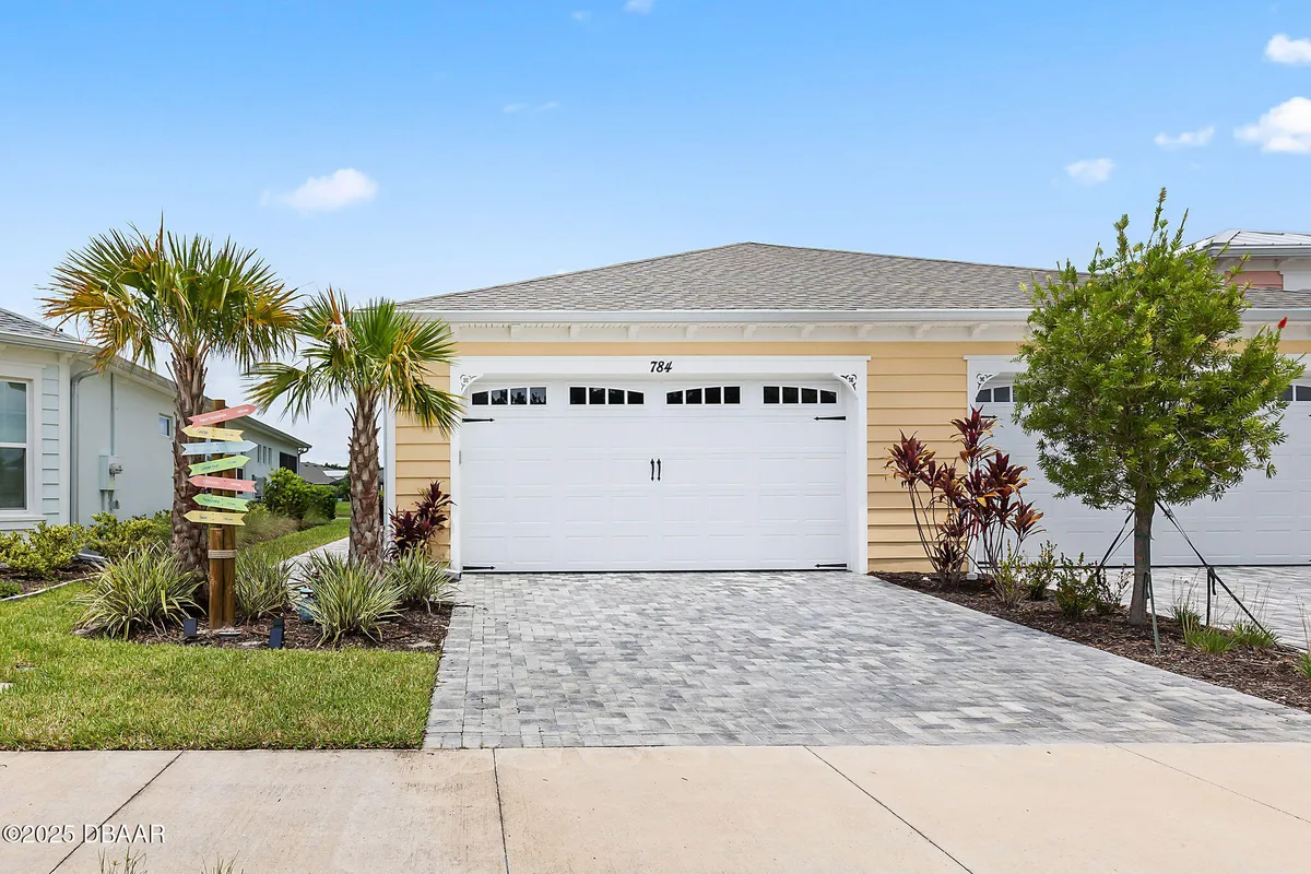 Property Slideshow image 1 of 61 | 784 coral reef way, Daytona Beach, FL, 32124
