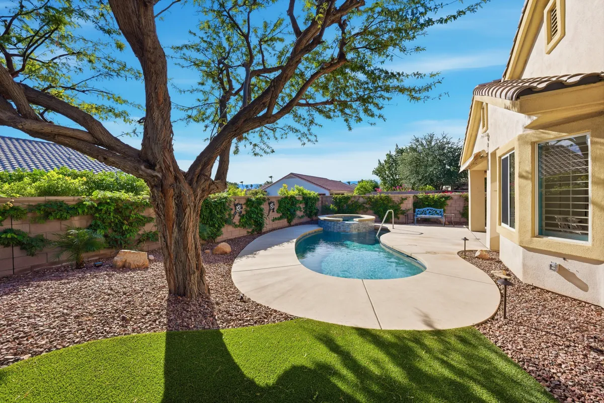 Property Slideshow image 1 of 29 | 78301 bovee cir, Palm Desert, CA, 92211