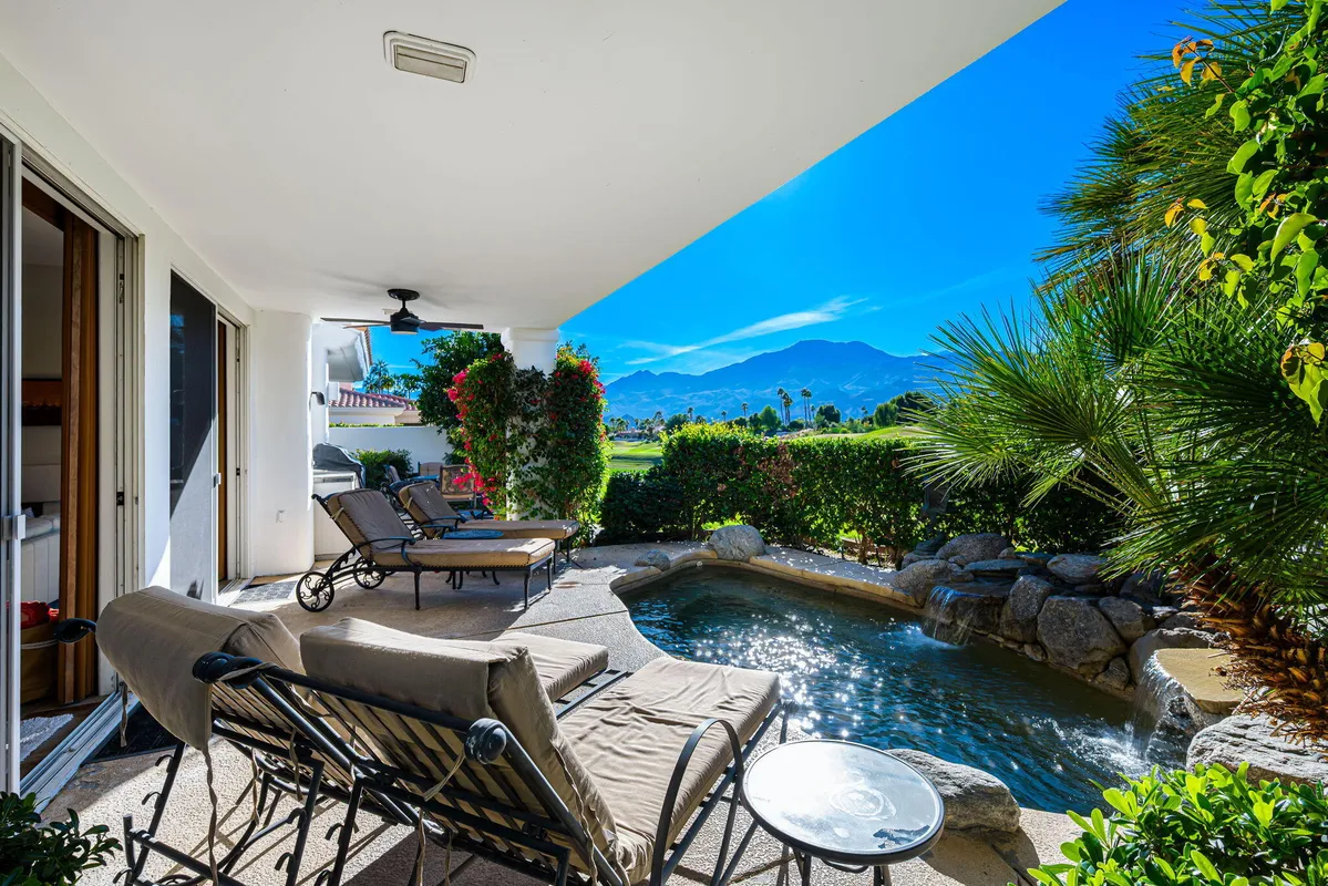 Property Slideshow image 1 of 24 | 54595 winged foot, La Quinta, CA, 92253