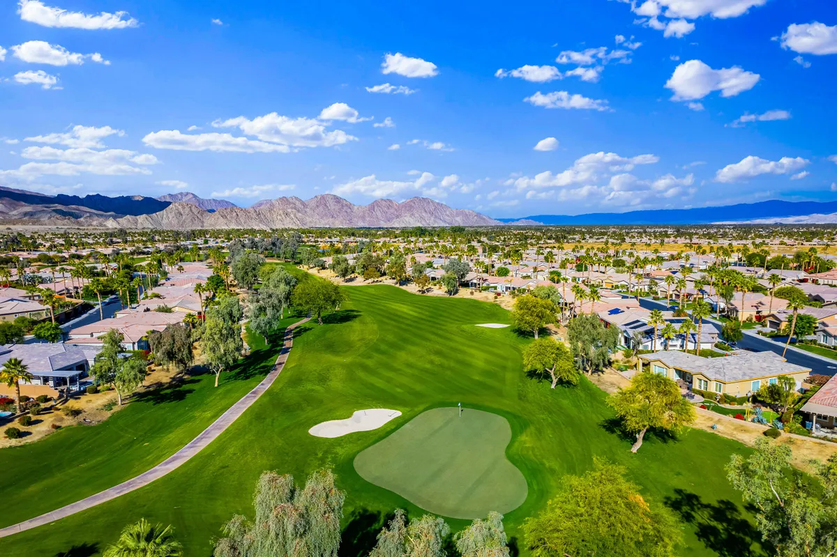 Property Slideshow image 1 of 51 | 81945 golden star way, La Quinta, CA, 92253