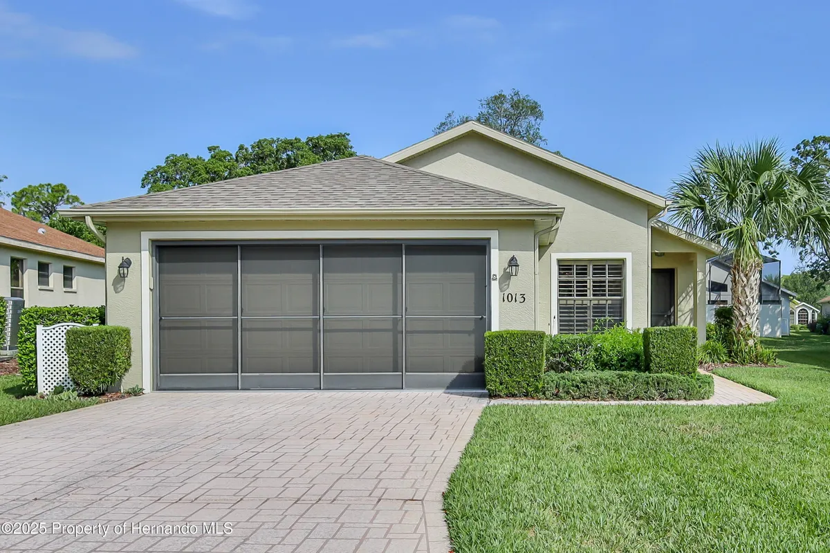 Property Slideshow image 1 of 39 | 1013 indigo run ct, Spring Hill, FL, 34609