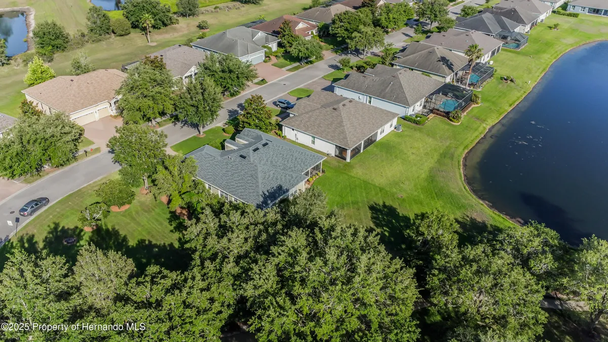 Property Slideshow image 1 of 34 | 5233 jennings trl, Brooksville, FL, 34601