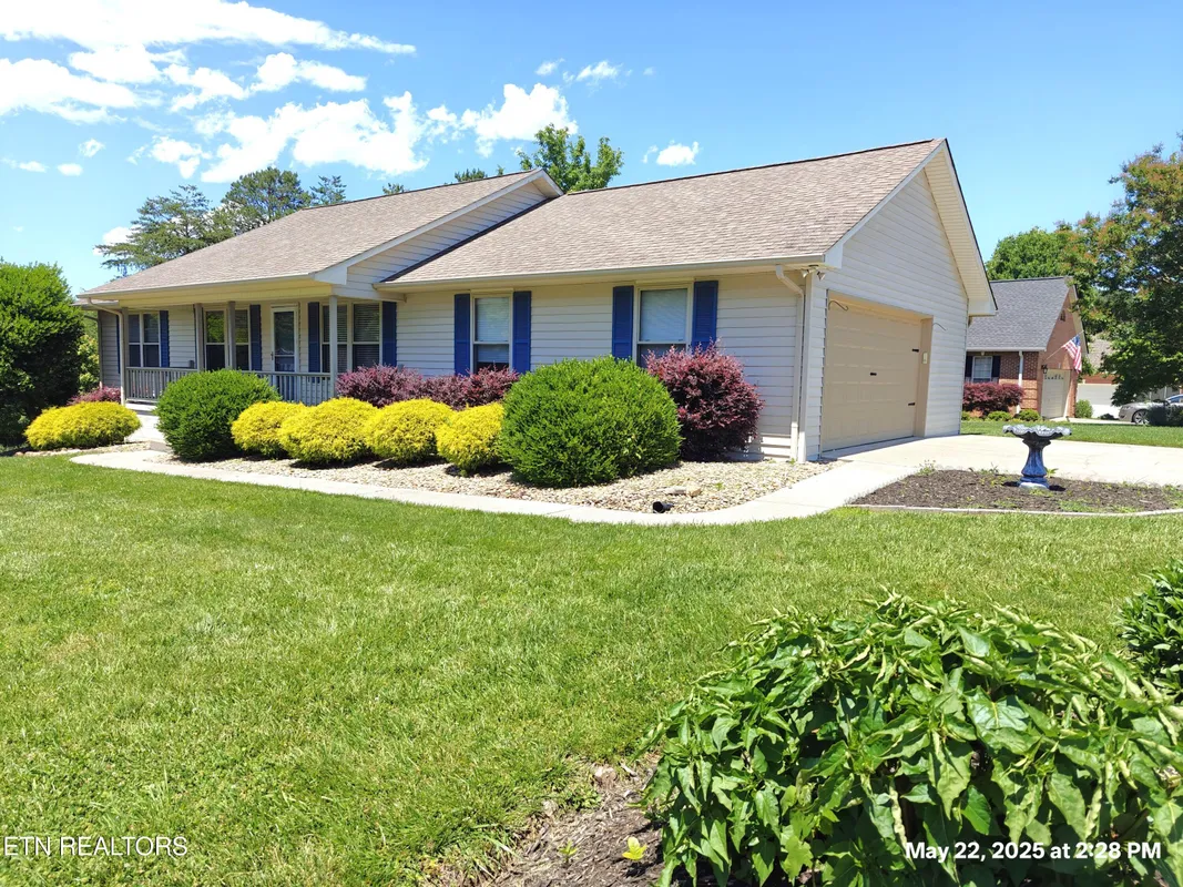 Property Slideshow image 1 of 38 | 179 depew dr, Loudon, TN, 37774