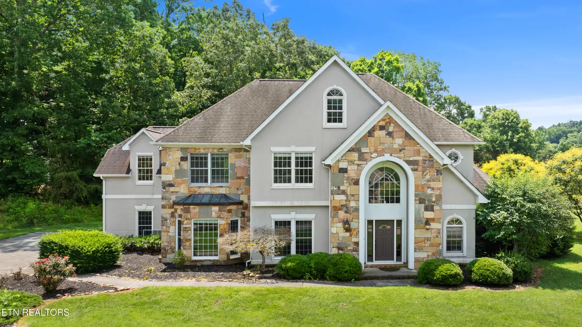 Property Slideshow image 1 of 57 | 612 sandpiper dr, Vonore, TN, 37885