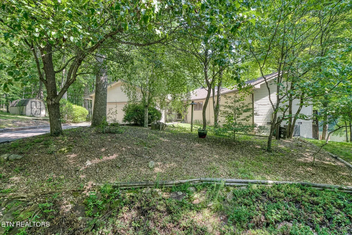 Property Slideshow image 1 of 52 | 11 londell ct, Crossville, TN, 38558