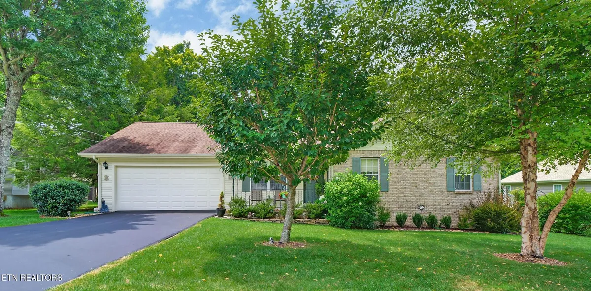 Property Slideshow image 1 of 33 | 118 berkshire loop, Crossville, TN, 38558