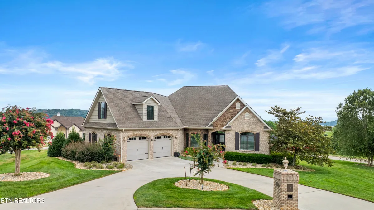 Property Slideshow image 1 of 45 | 117 red hawk dr, Vonore, TN, 37885