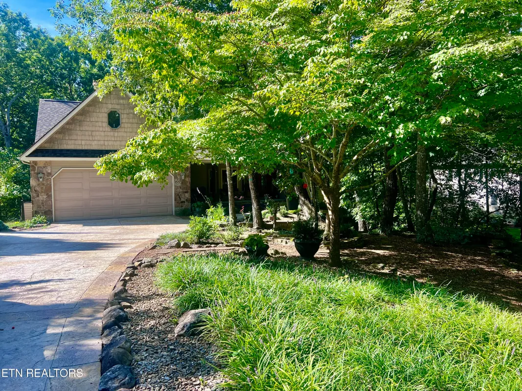 Property Slideshow image 1 of 59 | 150 mountain view dr, Crossville, TN, 38558