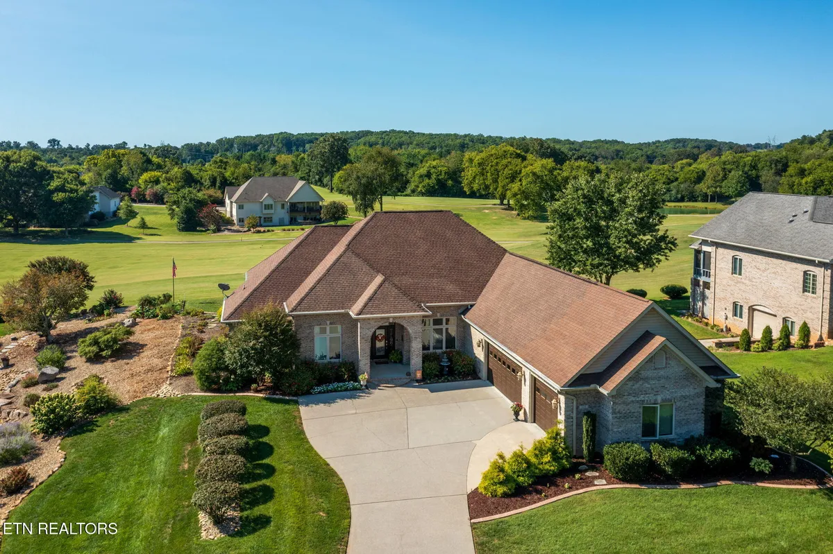 Property Slideshow image 1 of 59 | 125 santee way, Loudon, TN, 37774