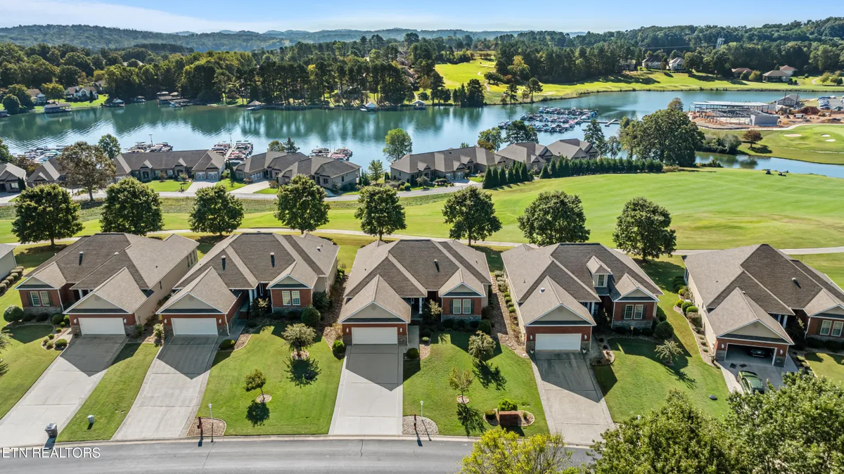 Property Slideshow image 1 of 39 | 106 canaly ln, Loudon, TN, 37774