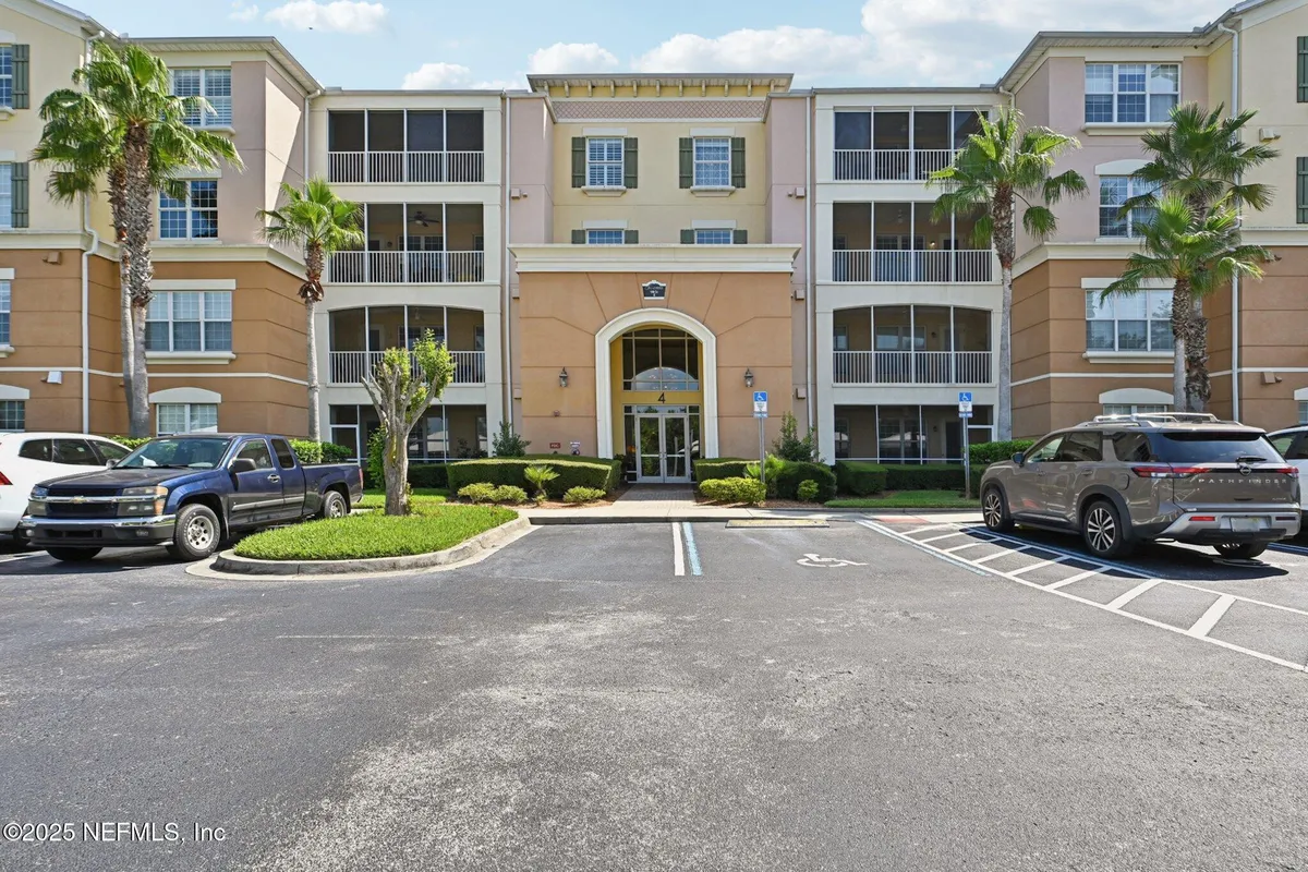 Property Slideshow image 1 of 68 | 9831 del webb pkwy 4308, Jacksonville, FL, 32256