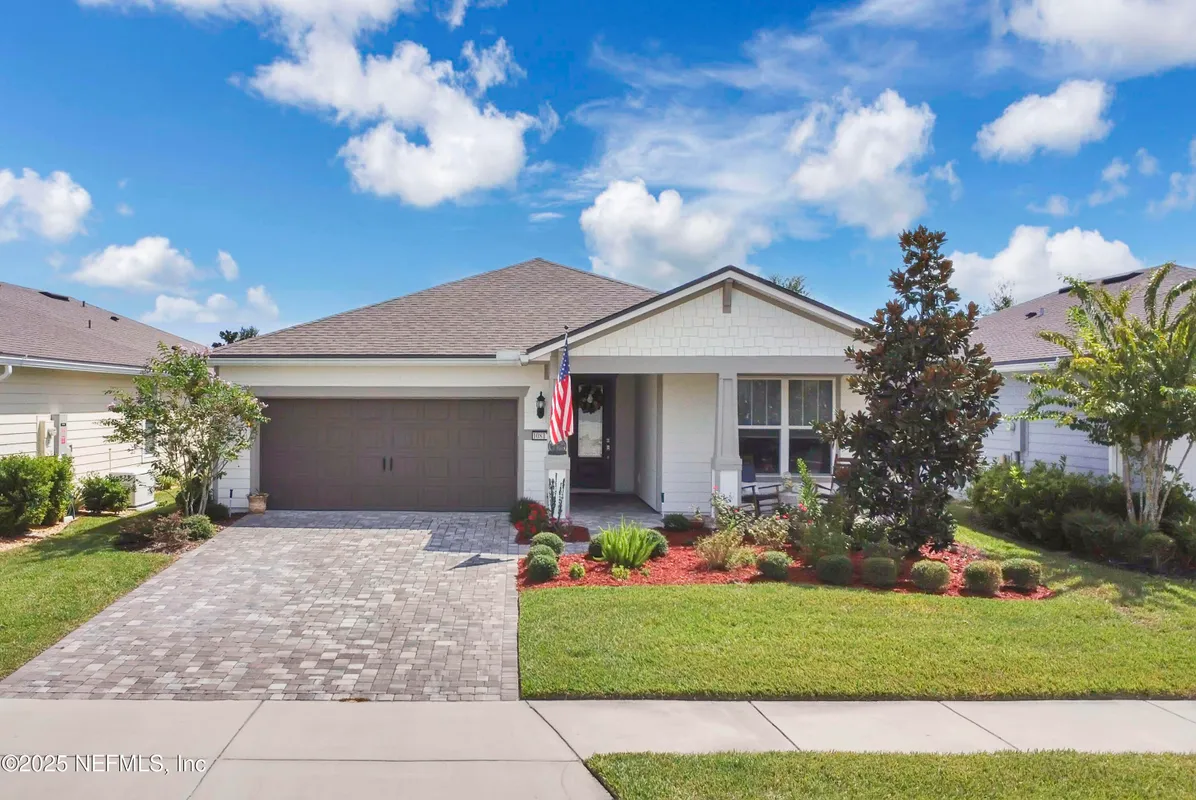 Property Slideshow image 1 of 35 | 10817 kentworth way, Jacksonville, FL, 32256