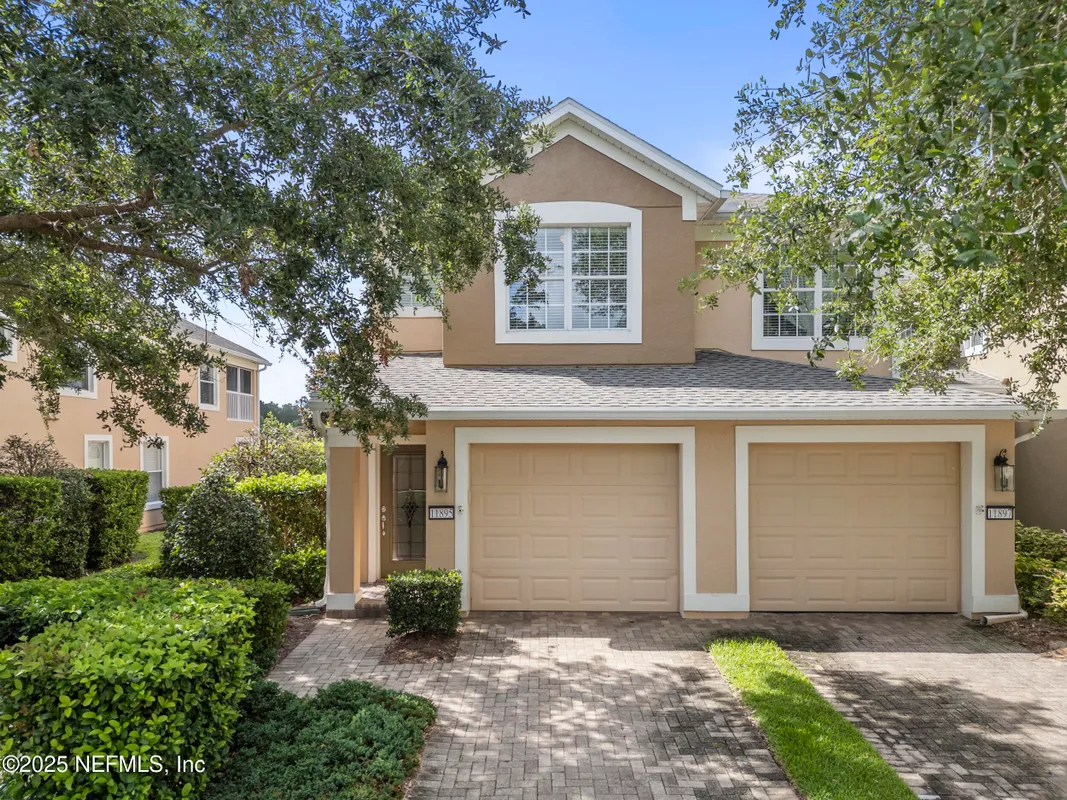 Property Slideshow image 1 of 48 | 11895 surfbird cir # 11a, Jacksonville, FL, 32256
