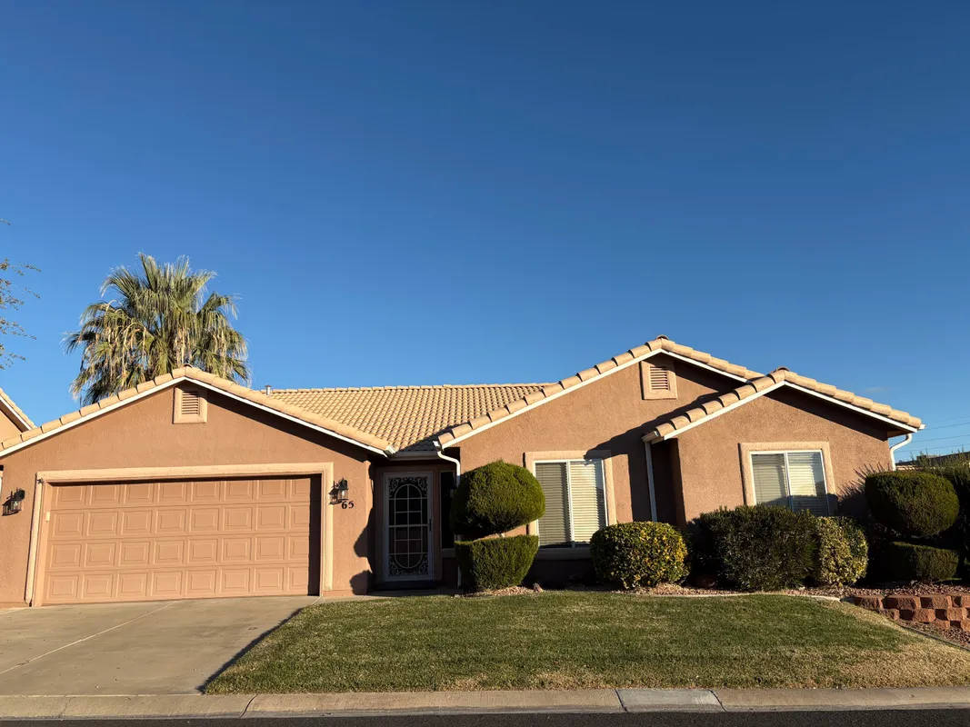 Property Slideshow image 1 of 46 | 210 n mall dr apt 65, St George, UT, 84790