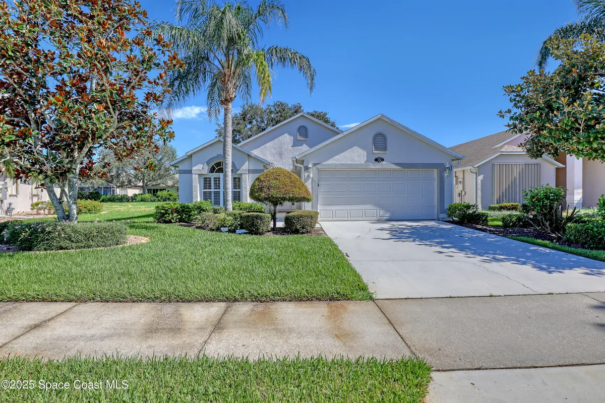 Property Slideshow image 1 of 29 | 1692 keys gate dr, Melbourne, FL, 32940