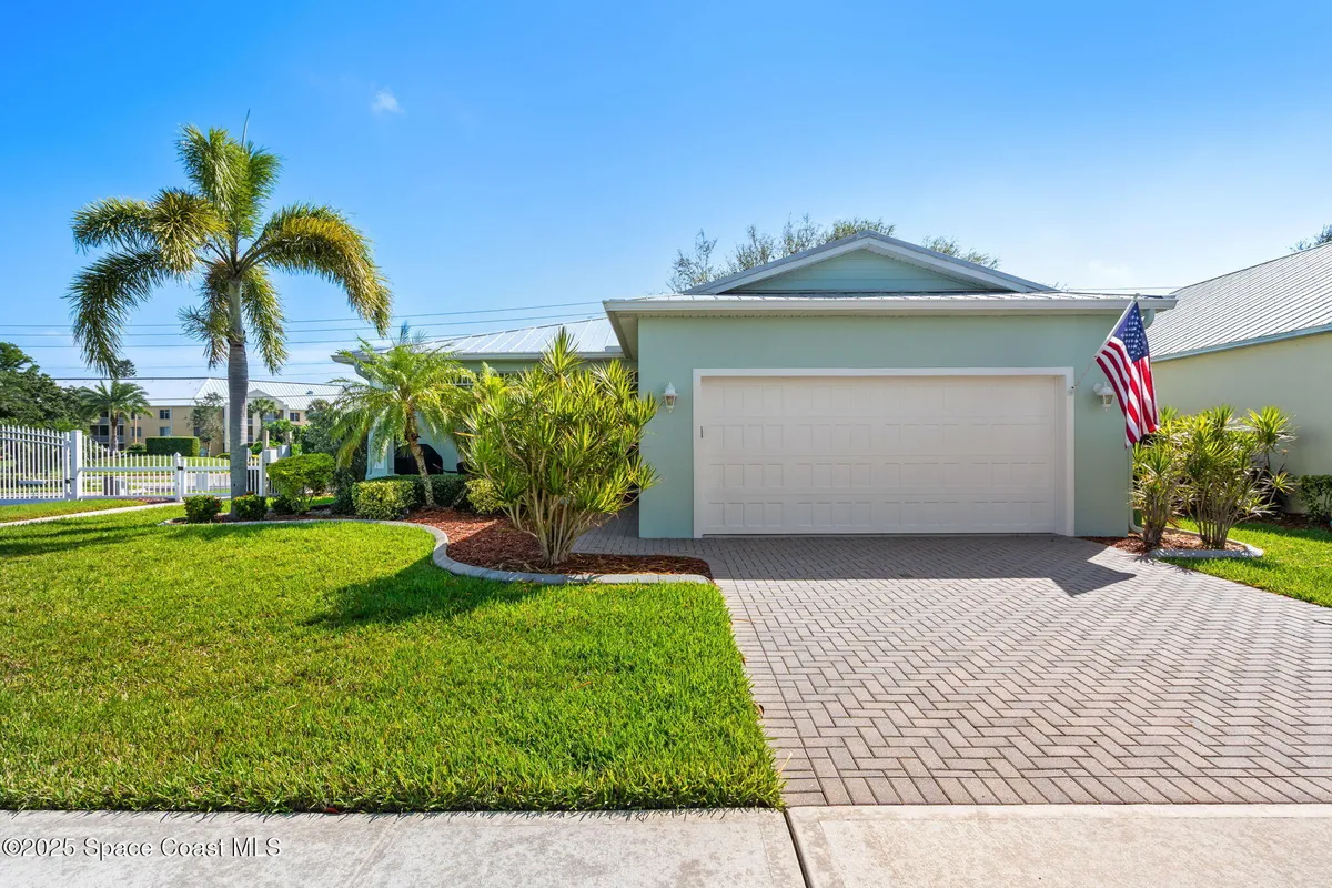 Property Slideshow image 1 of 49 | 4310 alamanda key dr, Melbourne, FL, 32901