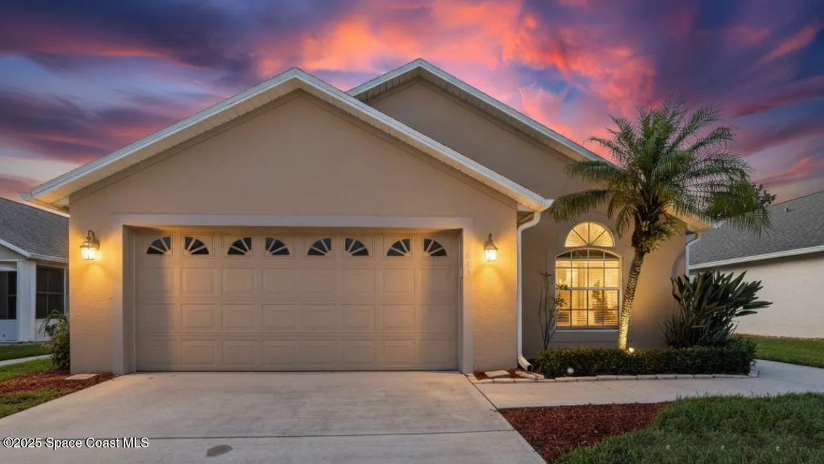 Property Slideshow image 1 of 39 | 645 brockton way, West Melbourne, FL, 32904