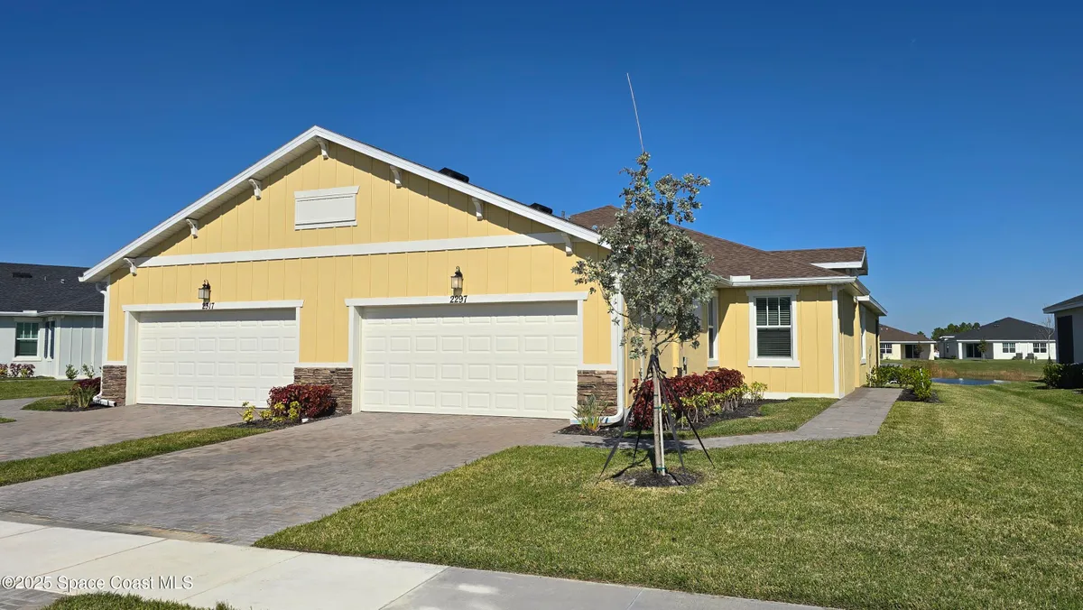 Property Slideshow image 1 of 59 | 2297 cerulean dr nw, Palm Bay, FL, 32907