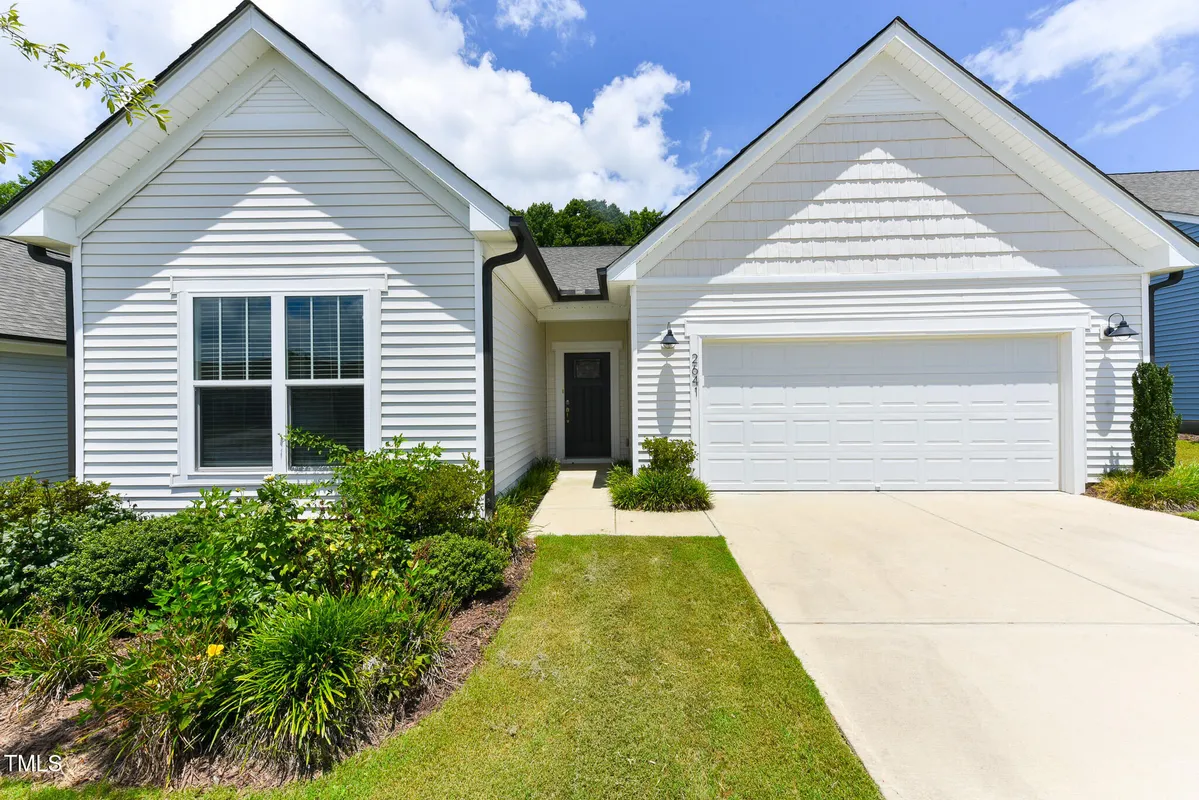 Property Slideshow image 1 of 39 | 2641 nassau trce, Fuquay Varina, NC, 27526