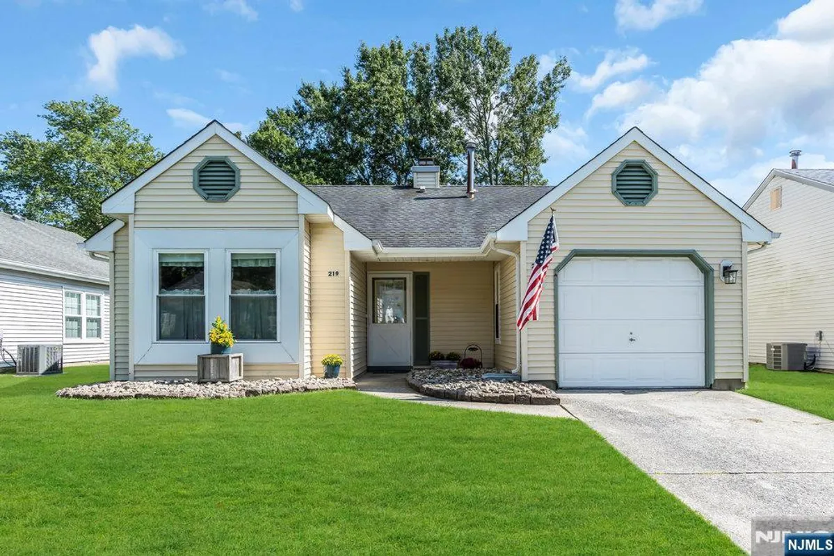 Property Slideshow image 1 of 19 | 219 mohican ln, Little Egg Harbor Twp, NJ, 08087