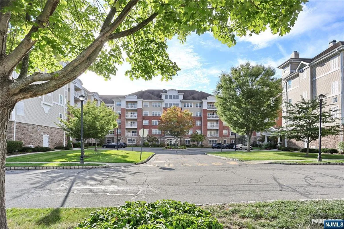 Property Slideshow image 1 of 35 | 8415 warrens way, Wanaque, NJ, 07465