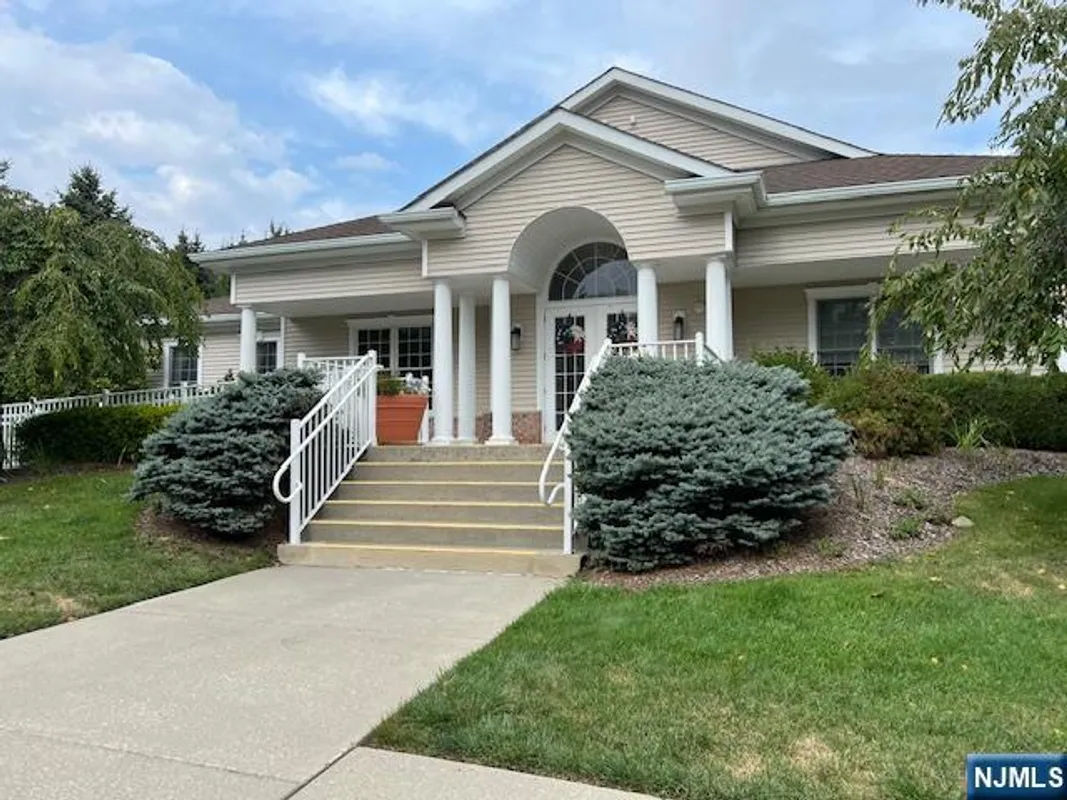 Property Slideshow image 1 of 34 | 7 ridgeview ln, Mount Arlington, NJ, 07856