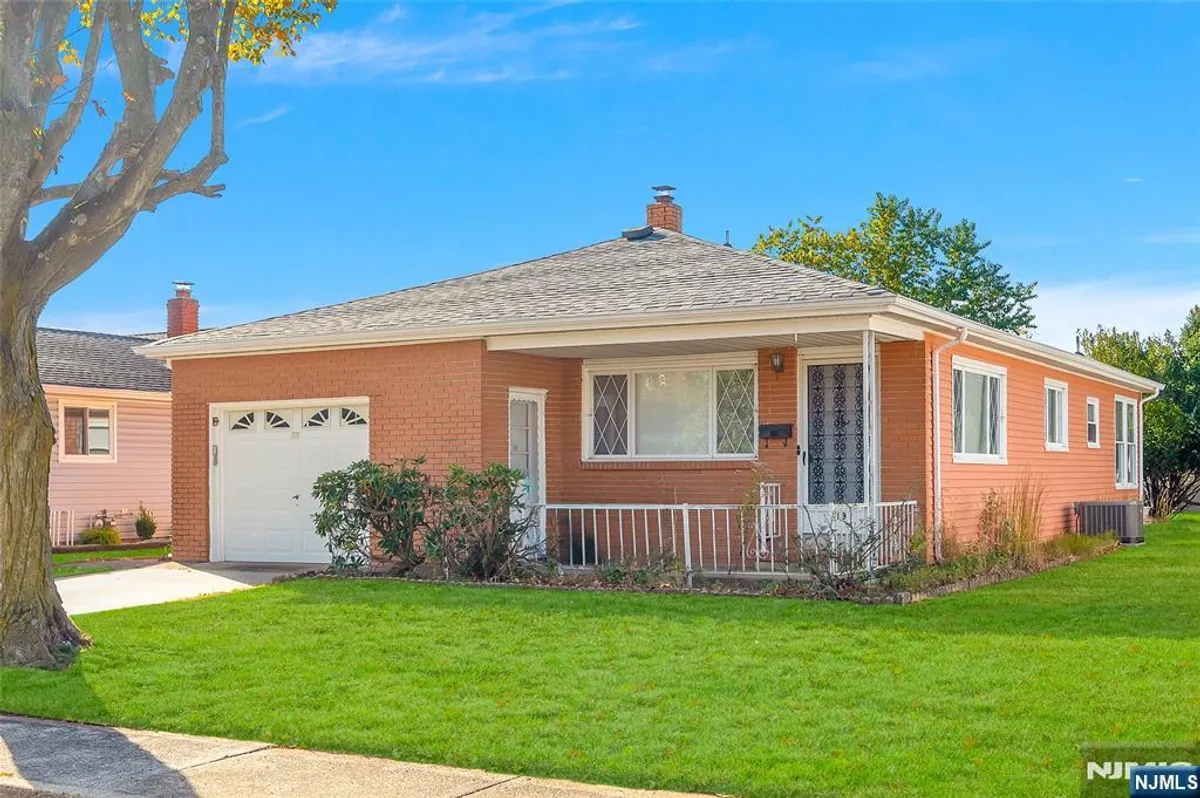 Property Slideshow image 1 of 15 | 19 georgetown dr, Toms River, NJ, 08757