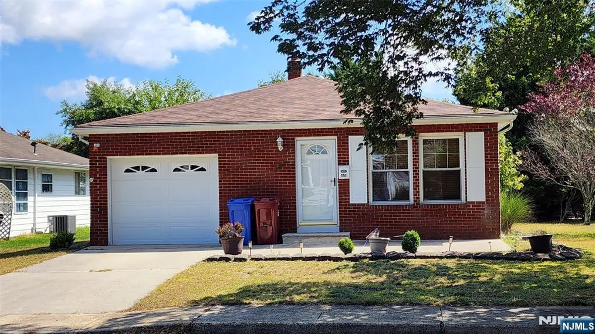 Property Slideshow image 1 of 26 | 151 guadeloupe dr, Toms River, NJ, 08757