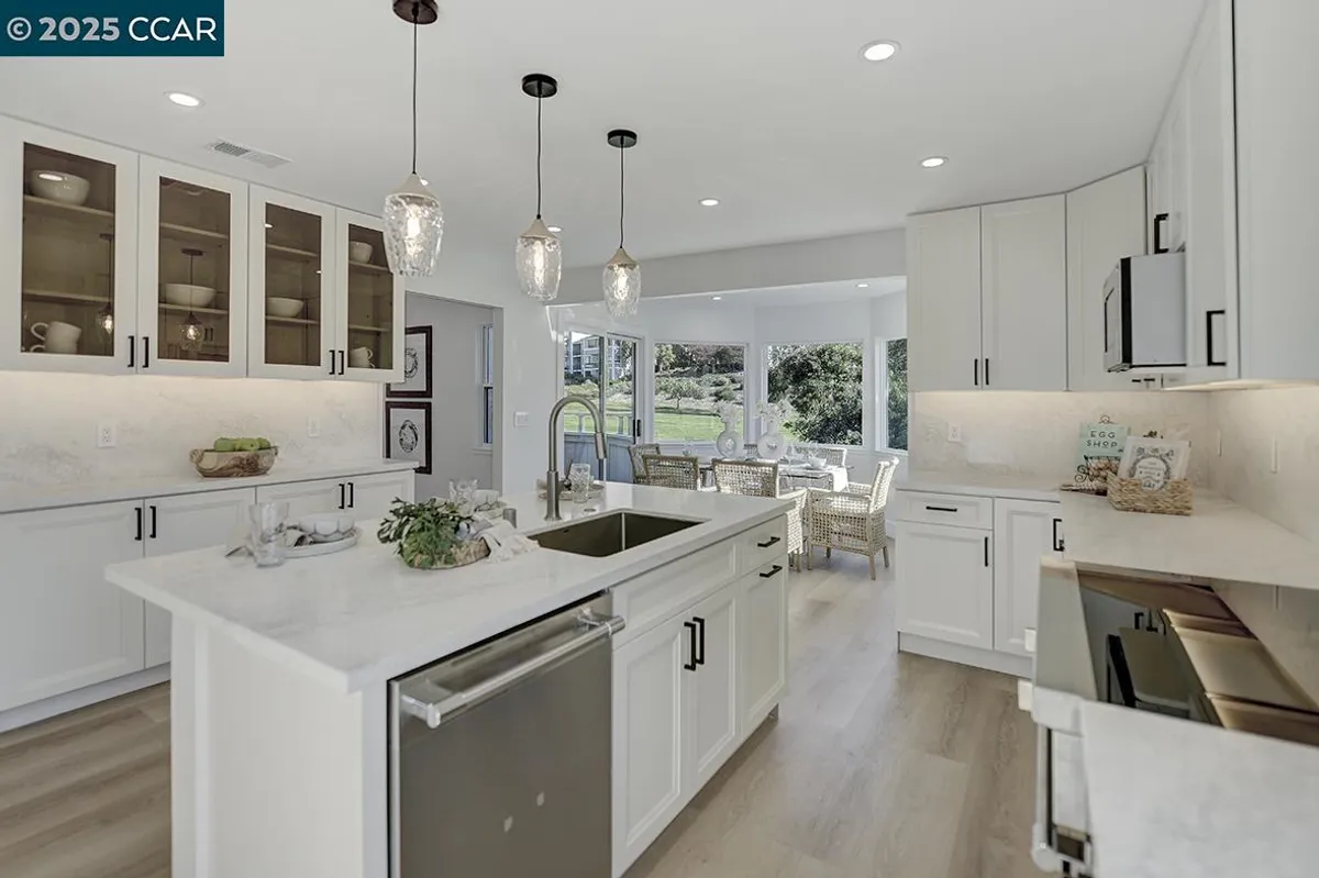 Property Slideshow image 1 of 59 | 618 terra california dr 3, Walnut Creek, CA, 94595