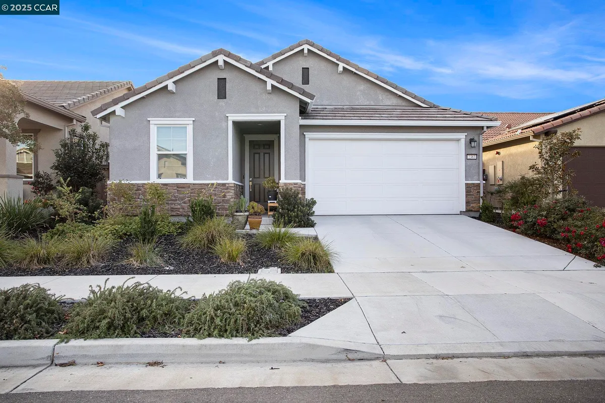 Property Slideshow image 1 of 25 | 2383 front porch ln, Rio Vista, CA, 94571