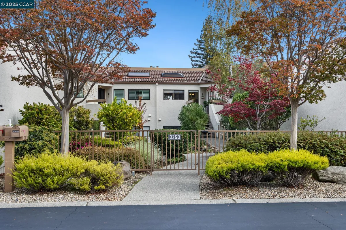 Property Slideshow image 1 of 44 | 3258 ptarmigan dr 3b, Walnut Creek, CA, 94595
