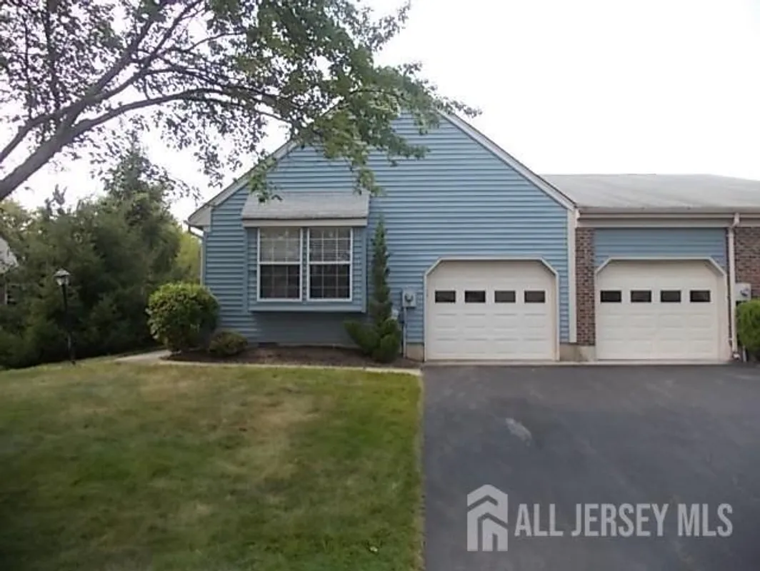 Property Slideshow image 1 of 11 | 29 hillsborough dr b, Monroe, NJ, 08831