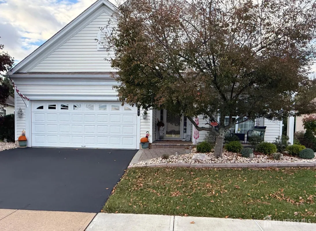 Property Slideshow image 1 of 1 | 242 longwood ln, Somerset, NJ, 08873