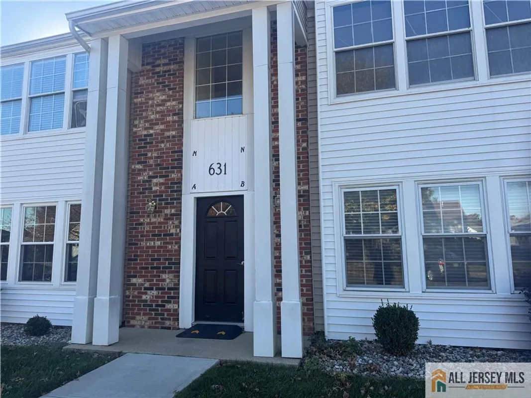 Property Slideshow image 1 of 11 | 631 madison dr b, Monroe, NJ, 08831