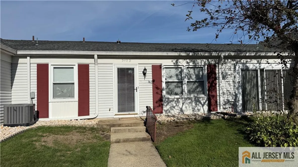 Property Slideshow image 1 of 8 | 340 narragansett ln d, Monroe, NJ, 08831
