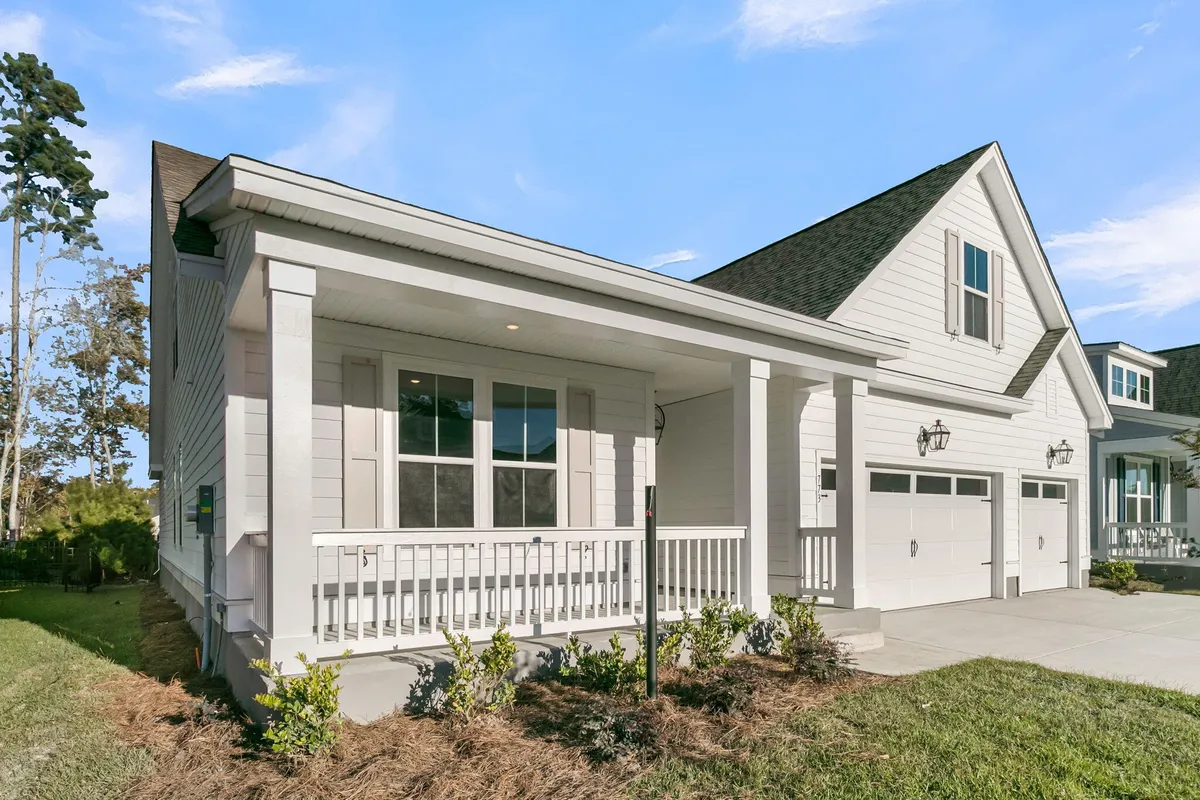 Property Slideshow image 1 of 60 | 773 maynard ln, Summerville, SC, 29486