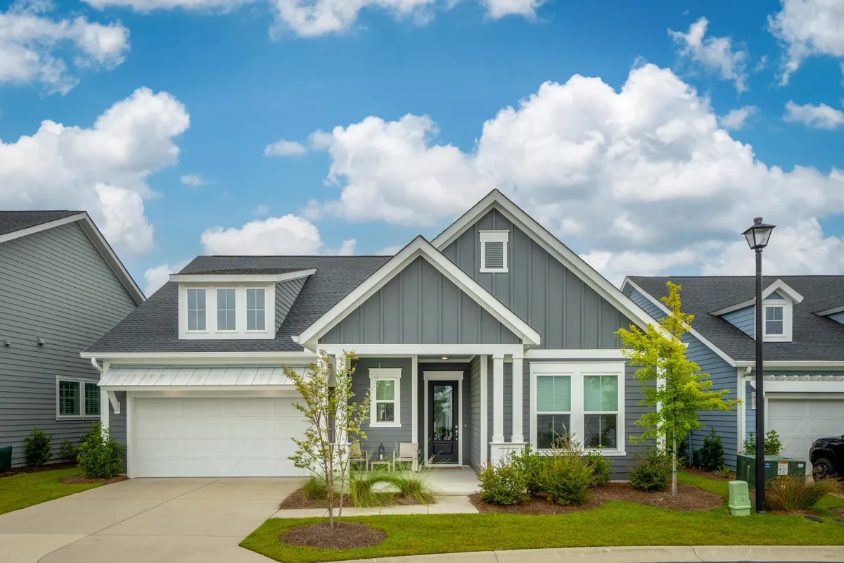 Property Slideshow image 1 of 50 | 3521 artful loop # 26, Mount Pleasant, SC, 29466