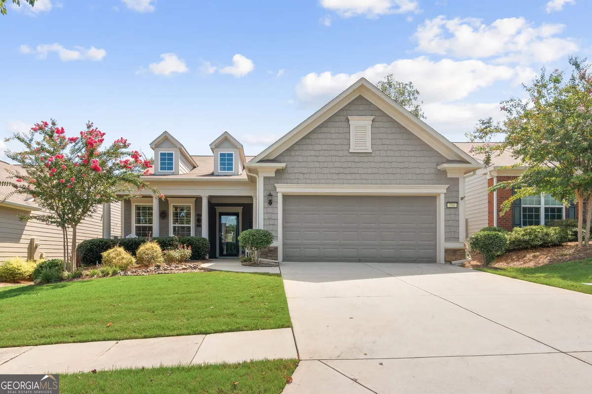 Property Slideshow image 1 of 48 | 754 firefly ct, Griffin, GA, 30223