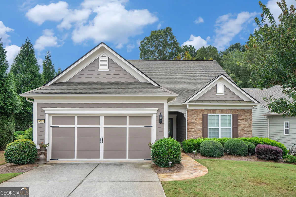 Property Slideshow image 1 of 49 | 6503 grove park dr, Hoschton, GA, 30548