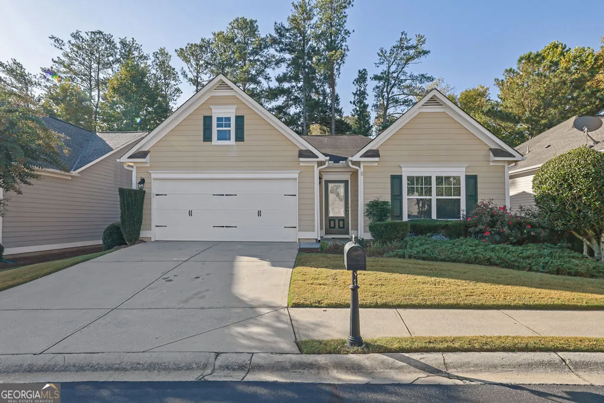 Property Slideshow image 1 of 36 | 134 abbey cir, Woodstock, GA, 30188