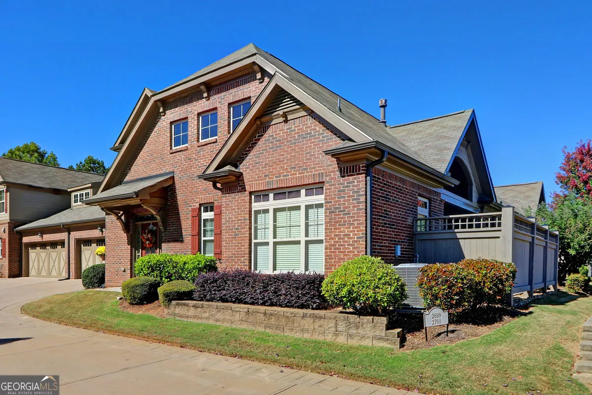 Property Slideshow image 1 of 42 | 2699 middlecreek way, Cumming, GA, 30041