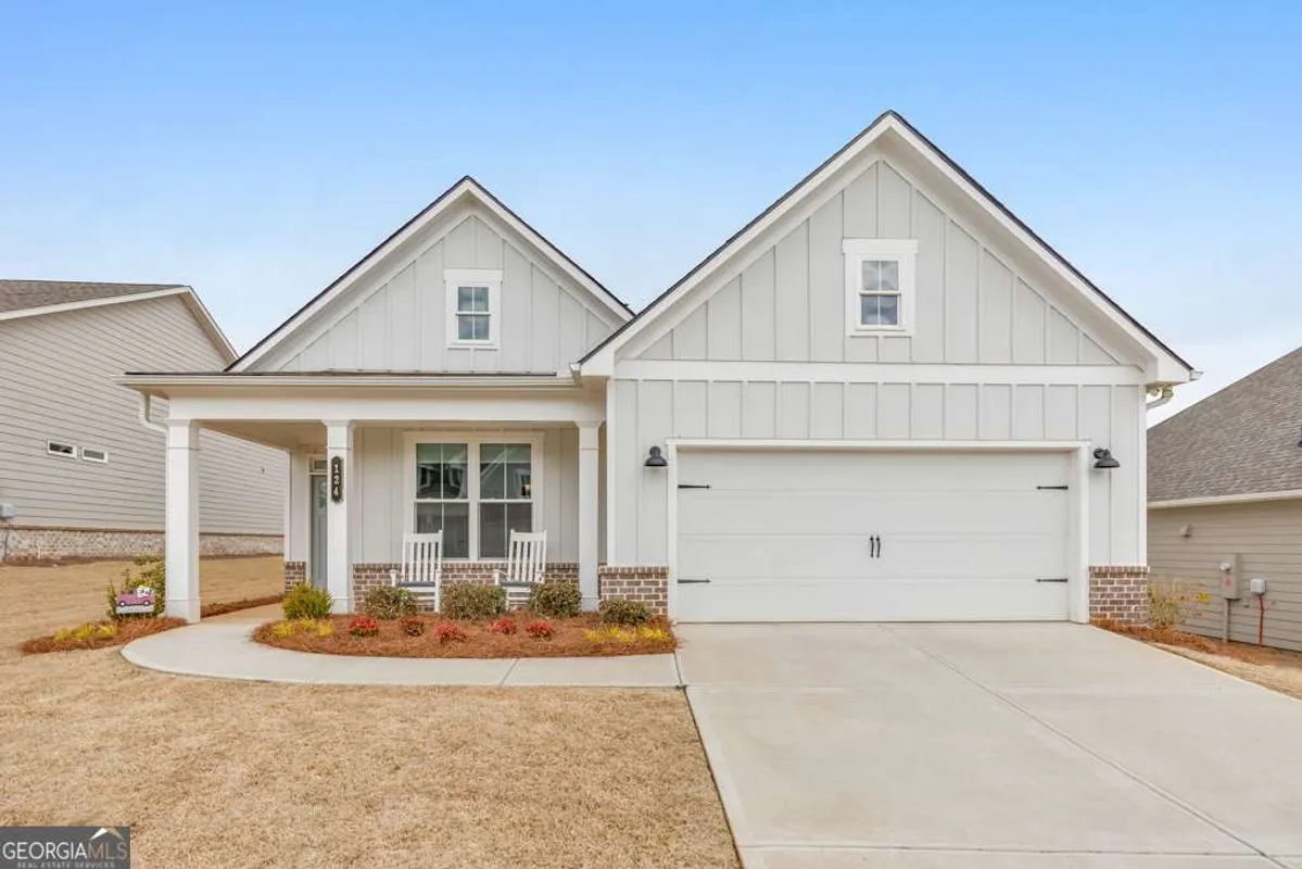 Property Slideshow image 1 of 59 | 124 redford ln, Canton, GA, 30115