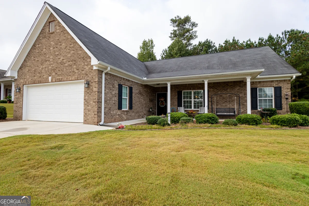 Property Slideshow image 1 of 32 | 215 park place trl, Social Circle, GA, 30025